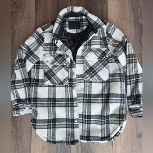 Blank NYC Cream and Green Plaid Women's Shaket